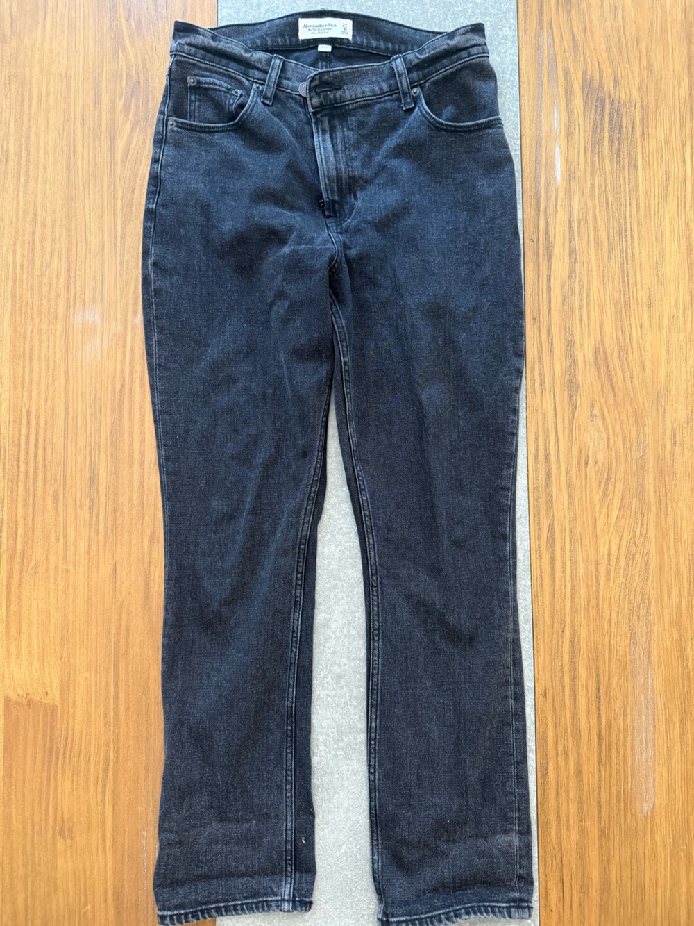 Abercrombie & Fitch Women's Skinny Jeans in Black
